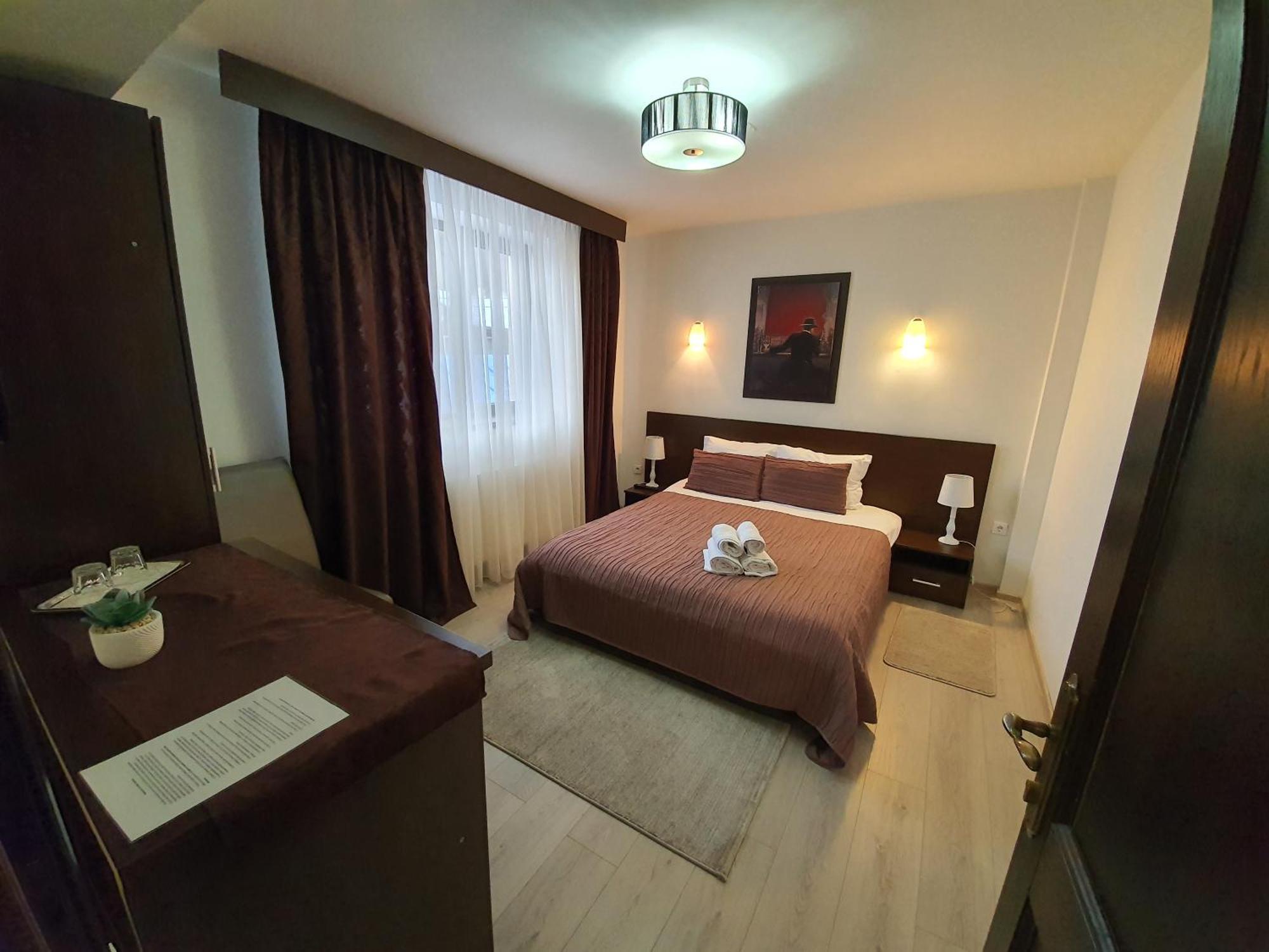 Pensiunea Public House Buşteni Rum bild