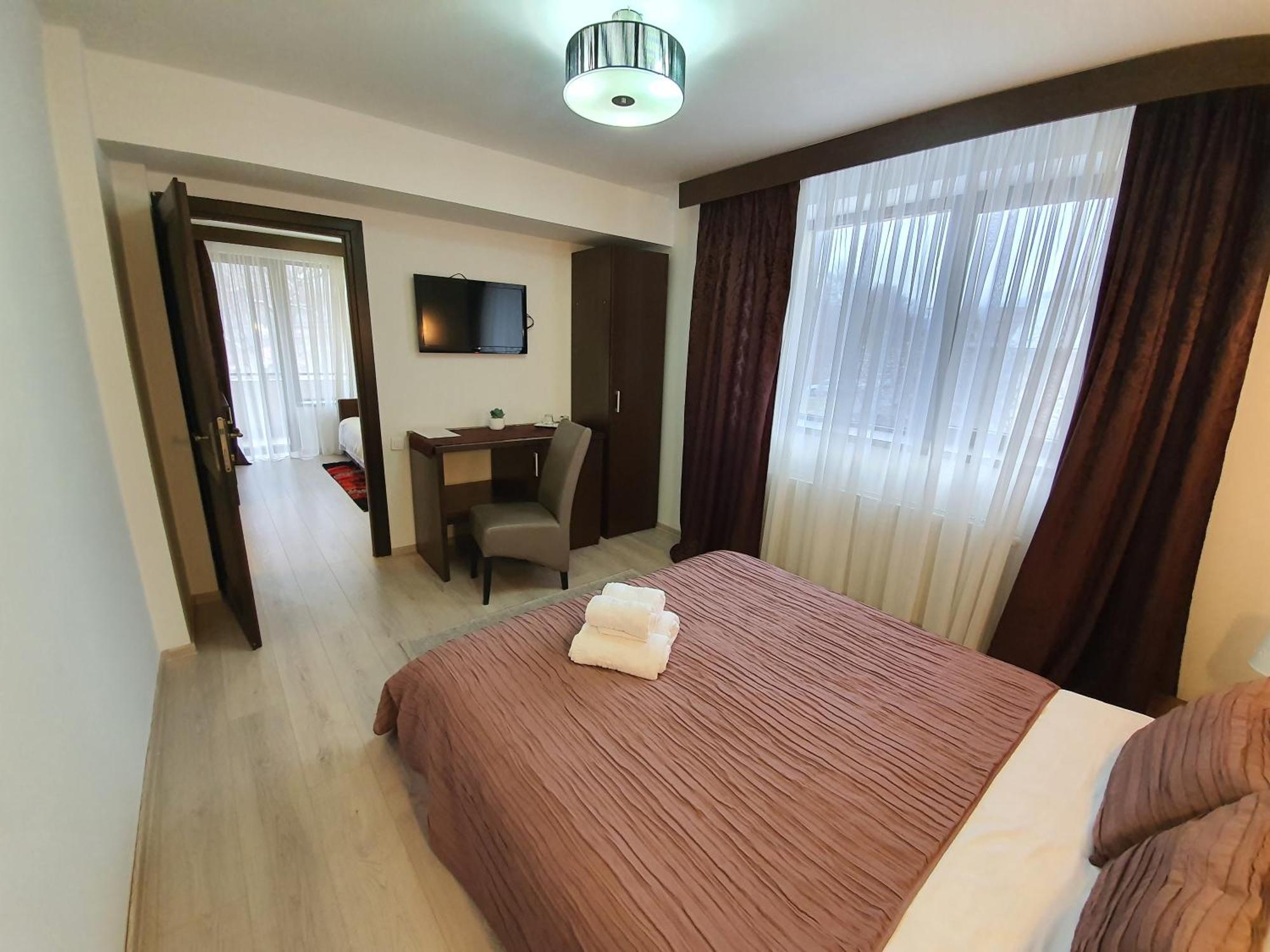 Pensiunea Public House Buşteni Rum bild